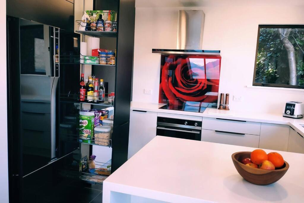 Stunning With Amazing Wakatipu Views Holiday home