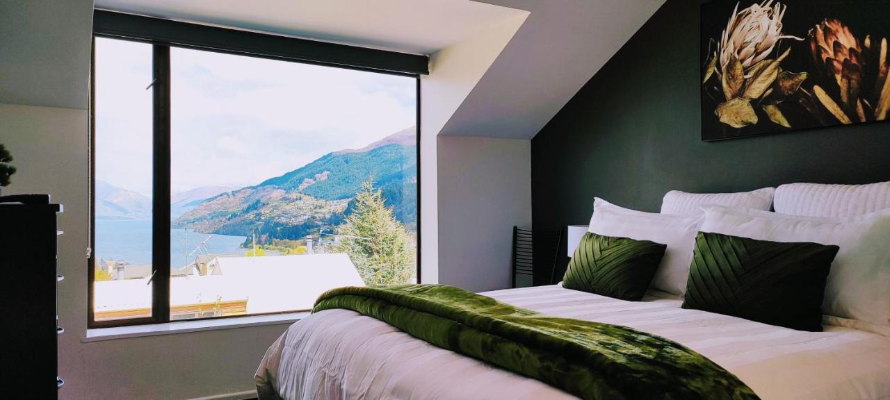 Stunning With Amazing Wakatipu Views Holiday home *